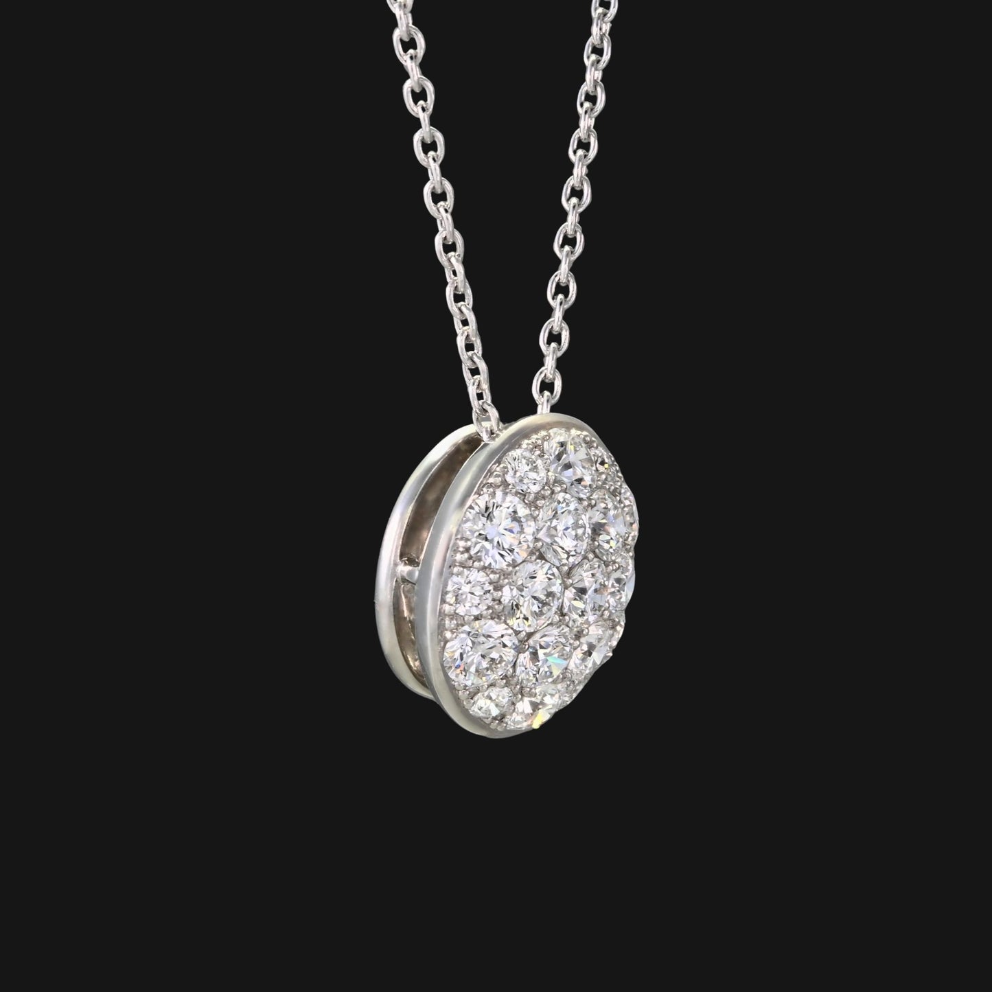 Diamond round pave pendant 1.5ct
