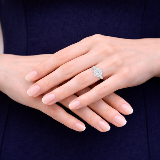 Flower diamond ring