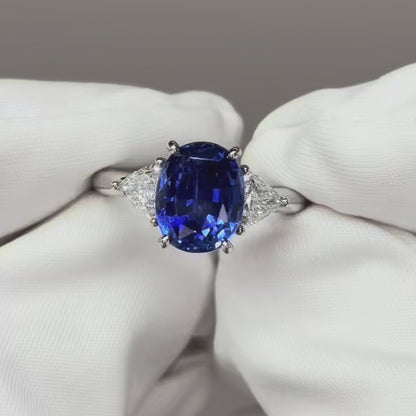 Sapphire diamond ring